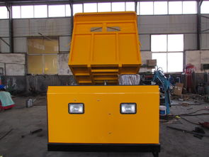 山地搬運(yùn)車 座駕式履帶運(yùn)輸車，泥濘地段不打滑，裝卸搬運(yùn)實(shí)用可靠